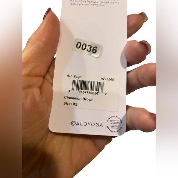 NWT Alo Yoga sports bra Size XS - Picture 5 of 5